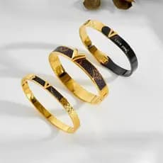 Pulseira HT de aço titânio de alta qualidade, série L, elegante e estilosa, pulseira de aço inoxidável banhada a ouro 18
