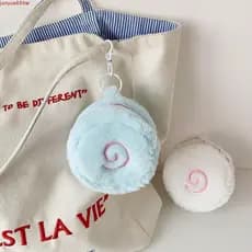 Bolsa de Moedas de Pelúcia JUNYUE, Mini Boneca em Forma de Peixe, Chaveiro de Desenho Animado, Pingente de Batom com Alm