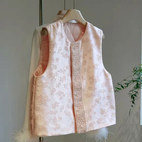 Novo colete forrado com lã de alta qualidade, design étnico em rosa ao estilo chinês, jacquard de cetim com contas, leve