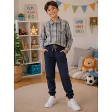 Calça Jogger Infantil Masculina Conforto e estilo para acompanhar os meninos em todos os momentos! A calça jogger possu