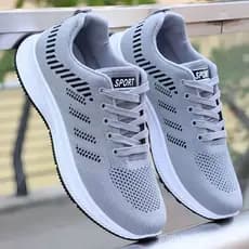 Tênis masculinos de verão respiráveis, estilo novo 2023, tênis esportivos para corrida, tênis casuais masculinos.