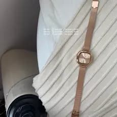 relogio feminino pequeno delicado relogio feminino pequeno Três quatro lojas de mercado Retro quadrado relógio ins influ