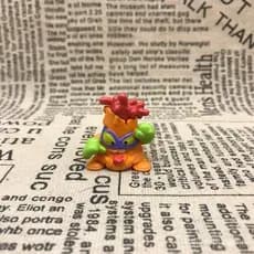 Novos produtos genuínos: Monstro de árvore fofo com luvas, modelo de plástico adorável para decoração de mesa, figura TD