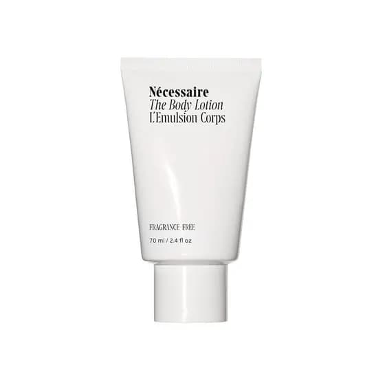 Nécessaire A Loção Corporal. Sem fragrância. Loção Firmadora com Múltiplos Peptídeos para Hidratar, Firmar e Fortalecer.