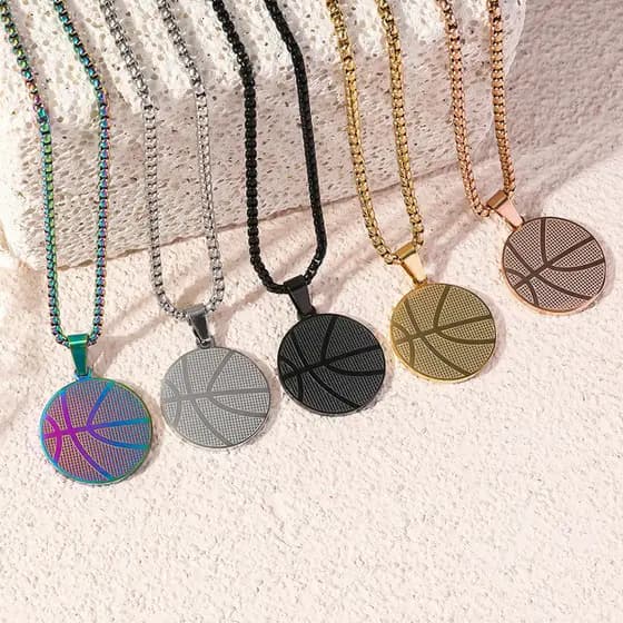 | 【bijuterias femininas】 | colar prata ✲Design Original esportes All-Match pingente de basquete titânio aço colar barra