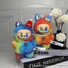 Boneca arco-íris de sexta geração, rosto de vinil de sexta geração, pingente em forma de coração, boneca macaron.   IN9J