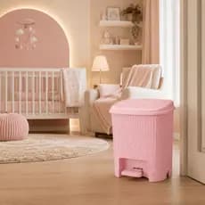 Lixeira Colorida Quarto Criança Cesto 6 Litros Rattan Pedal Banheiro Escritório Banheiro Cor Rosa