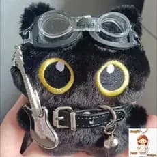 Brinquedo de Pelúcia Gato Preto Guitarra Boneca Pequena Almofada Pendente Bonita Estilo Rock Punk Casal