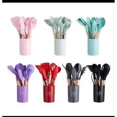 Jogo de Cozinha Kit C/12 Peças de Silicone, Utensílios e Copo Suporte para Cozinha Cabo de Madeira