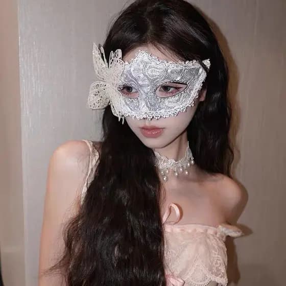 Férias Masquerade princesa máscara feminino adulto festa meia máscara facial pena branca meia face máscara de olho adere