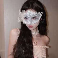 Férias Masquerade princesa máscara feminino adulto festa meia máscara facial pena branca meia face máscara de olho adere