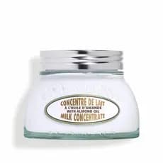 L'Occitane Almond Milk Concentrate, hidratação de 48 horas*, contém ingredientes de leite de amêndoa e óleo, hidrata, fi