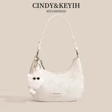 Bolsa feminina CK, novo modelo 2026, bolsa de ombro transversal em formato de meia-lua com bordado de borboleta, de alta