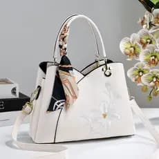 Nova bolsa de mão bordada em estilo chinês, de grande capacidade, elegante e versátil, para mães, simples e casual.