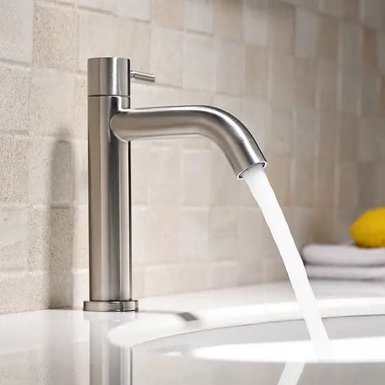 304 aço inoxidável escovado única torneira de água fria lavatório banheiro varanda lavatório torneira do banheiro