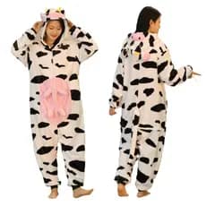 Novo Pijama Macacão de Flanela para Halloween, Tema Animal de Desenho Animado (Vaca, Kuromi), Roupa de Lazer, Lote Misto
