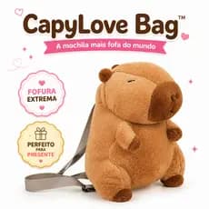 CapyLove Bag™ Mochila de Pelúcia Capivara | Bolsa Fofa com Zíper e Alça Ajustável