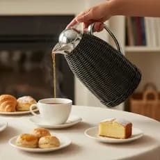 Garrafa Térmica Café 1L Palhinha Preta e Cromada Mesa Posta