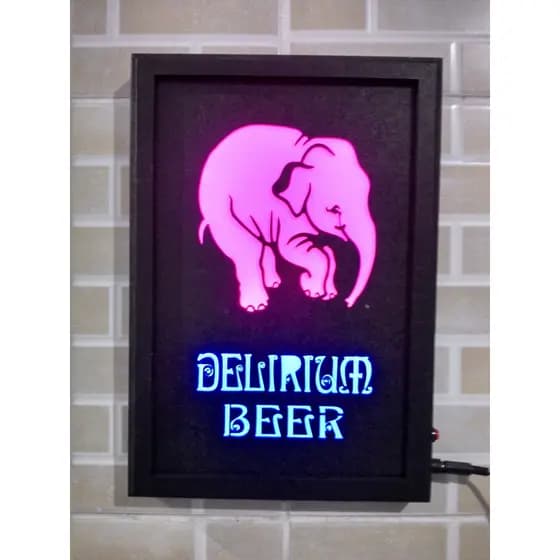 Luminoso cerveja Delirium Beer cantinho do churrasco decoração bar