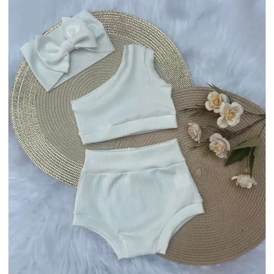 Look de Verão - Conjunto - 3 Peças-Shorts Tapa Fralda - Topper e Laço. Infantil - Canelado - Menina