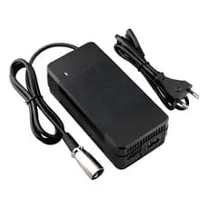 Carregador De Cadeira De Rodas Dellamed E Scooters 24v 5a