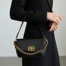 Bolsa Feminina Dourada Alça Transversal Detalhe Em Corrente Bolsa De Festa Do Momento Cor Prata