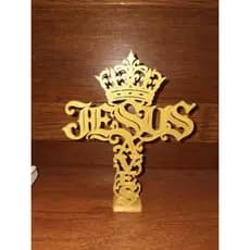 Cruz Decorativa Jesus Rei | Enfeite Religioso para Mesa e Altar | Impressão 3D