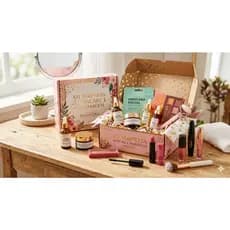 Kit Surpresa Premium - Skincare, Maquiagem e Acessórios (Edição Mistério & Brilho)