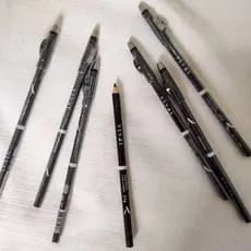 Kit 2 Lápis de Olho Preto Apontador Vivai
