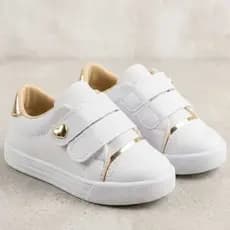 Tênis Infantil Menina Moda Blogueirinha branco com coração e detalhes dourado