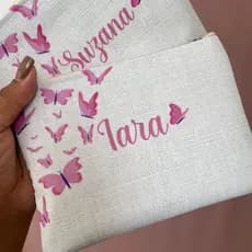 Necessaire Borboletas Rosa Personalizada com nome, presente, lembrancinha, casamento, aniversário.