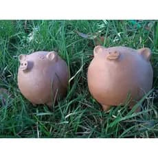 2 Porquinhos Cofrinhos Barro Artesanal Para Dinheiro Moedas