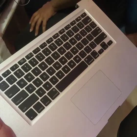 Carcaça Base Inferior Macbook Pro 15 2011 A1286 ( usado)