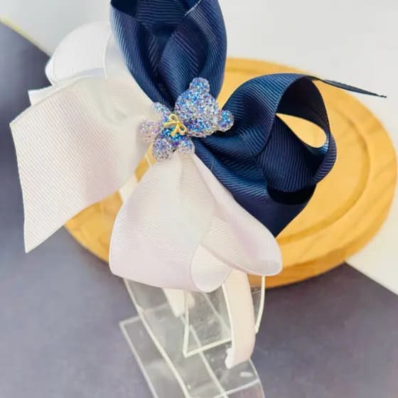 Tiara infantil  / Tiara luxo / arco infantil/ tiara azul marinho escuro e branco /  laço B / aplique urso