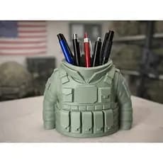 🪖 Porta Canetas Colete Tático Militar 3D – Organização com Estilo para Quem Vive a Missão!