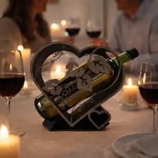 Suporte Porta Garrafa de Vinho Decorativo Coração para Mesa, Adega, Festa e Presente