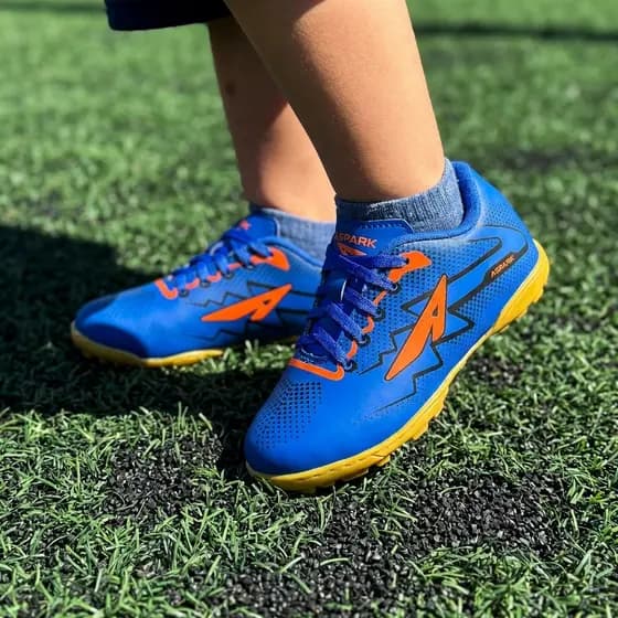 Chuteira Infantil Society Aspark Conforto e Desempenho para o Campo