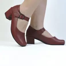 Sapato Feminino Fechado de Saltinho Baixo Fivela Ajuste Lateral Casual Conforto