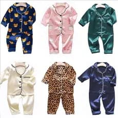 Conjuntos de pijamas de cetim de seda para meninas Roupas casuais femininas para uso doméstico
