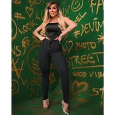 Calça Legging Pop Modas Diva Montaria de Luxo Legging Cintura Alta | Montaria | Empina bumbum | Preta