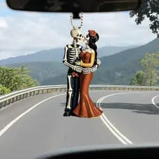 SHENYOU Halloween Esqueleto Casal Pingente De Carro 2D Acrílico Espelho Retrovisor Pendurado Decoração Mochilas Charme C