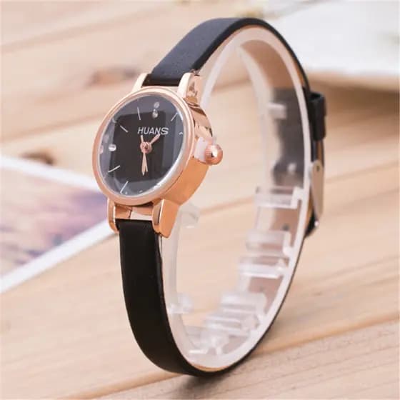 Relógio Feminino Minimalista Com Pulseira De Couro