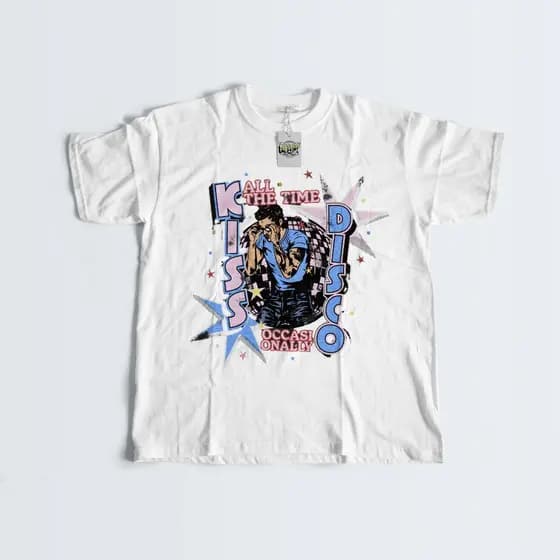 CAMISETA - HARRY STYLES -  KISS ALL THE TIME DISCO OCCASIONALLY - TOGETHER TOGETHER TOUR - 100% ALGODÃO  + BRINDES