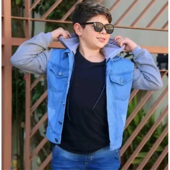 jaqueta jeans masculina com manga de moletem e capuz