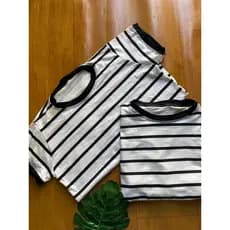 t-shirt listrada Feminina/ Camiseta Minimalista/Camiseta feminina/camisa basica/blusinha feminina