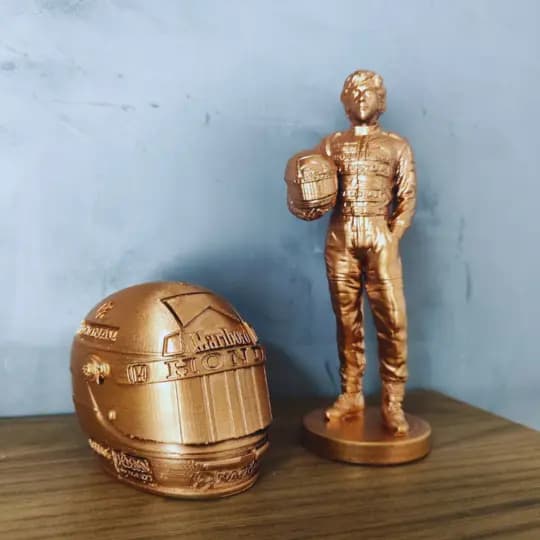 Kit Busto Ayrton Senna Fórmula 1 e Capacete em impressão 3D