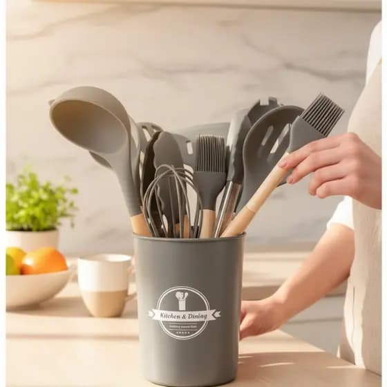 CINZA - Kit Utensílios de Cozinha Silicone 12 Peças com Cabo de Madeira – Espátulas e Acessórios Culinários Cinza