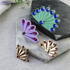 Adegree 1 Pçs Cristal Diamante Peaco Animal Pino Anime Criativo Fantail Broche Role Play Adereços Homens E Mulheres Bapa
