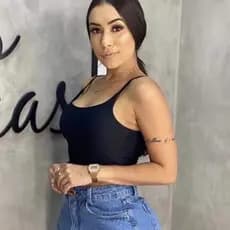 Regata Feminina Cropped  Alça Fina Básica Preta