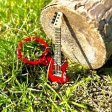 Chaveiro De Guitarra  , Hip Hop Colorido , Sweet Cool Metal Instrumento Musical Criativo Amantes Da Música